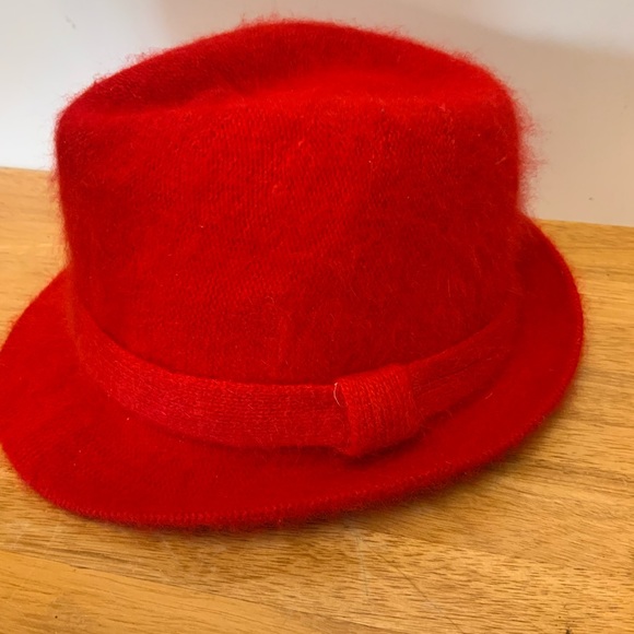 Something Special SS LA Hat Womens Red Bucket 80% Angora 20% Nylon Fuzzy Cloche - Picture 4 of 6